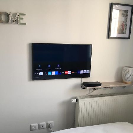 Chambre Privee Proche Disney Disponible De 19H A 10H Montévrain Esterno foto